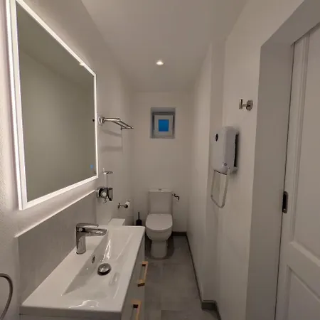 King, Salle De Bain Privative, Tok-tok *